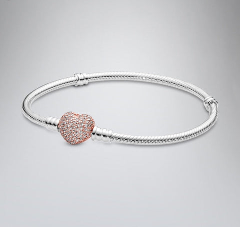 Charm Armband mit funkelnden Herzverschluss