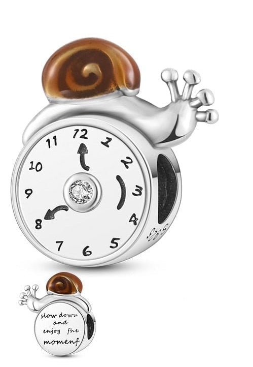Schnecke Uhr Charm Anhänger 925 Sterling Silber – „Slow Down“ Mindfulness Anhänger - CharmsLuv